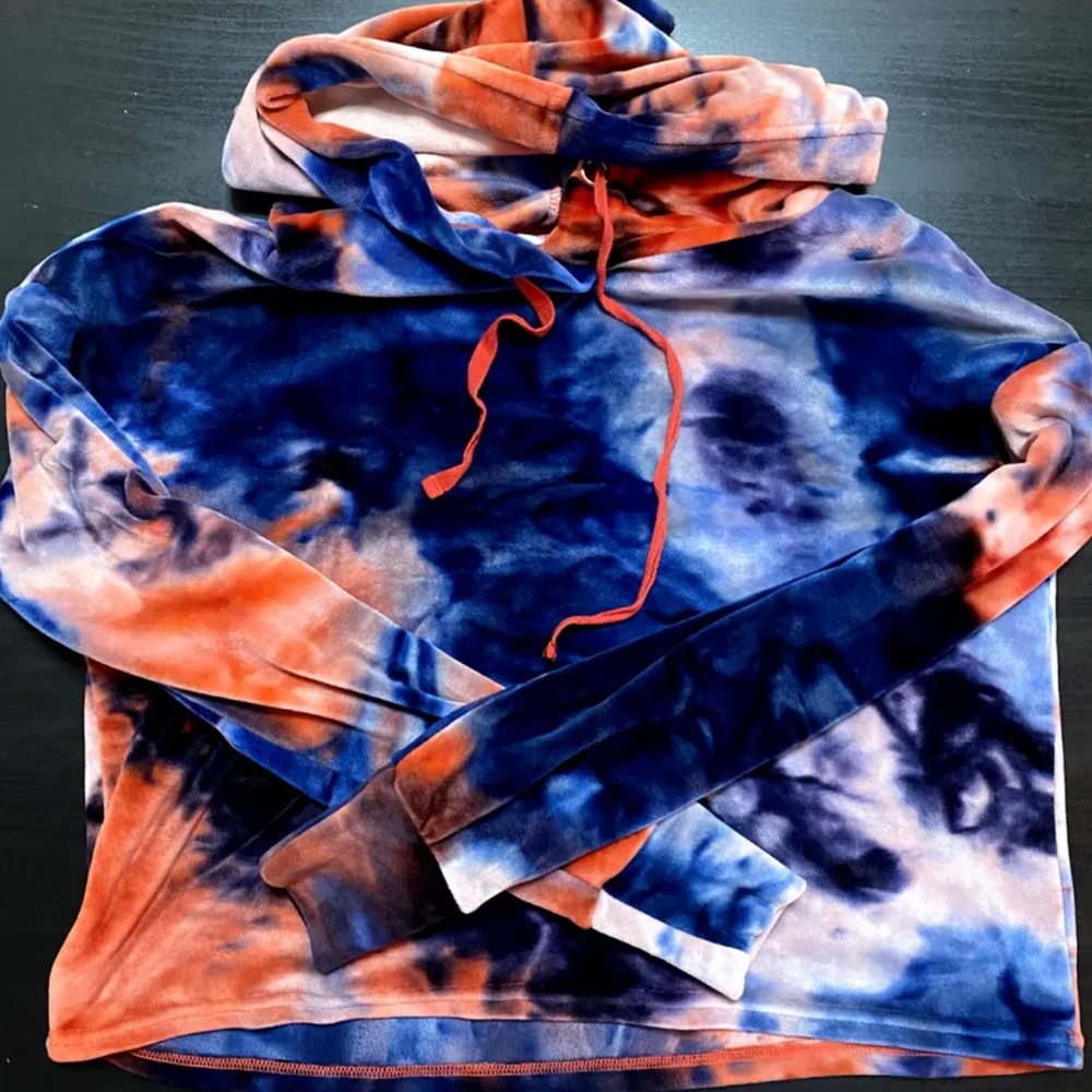 Eye Candy Blue & Red Tie-Dye Long Sleeve Pullover Velour Hoodie Women's Size S
